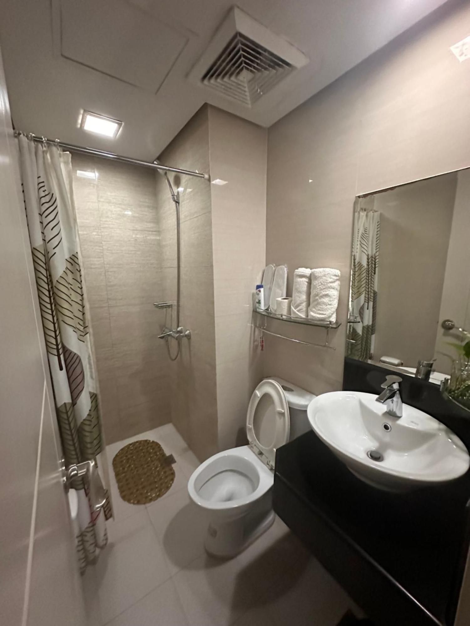 150newportboulevard@cecillianplace Pasay T3 * Manila